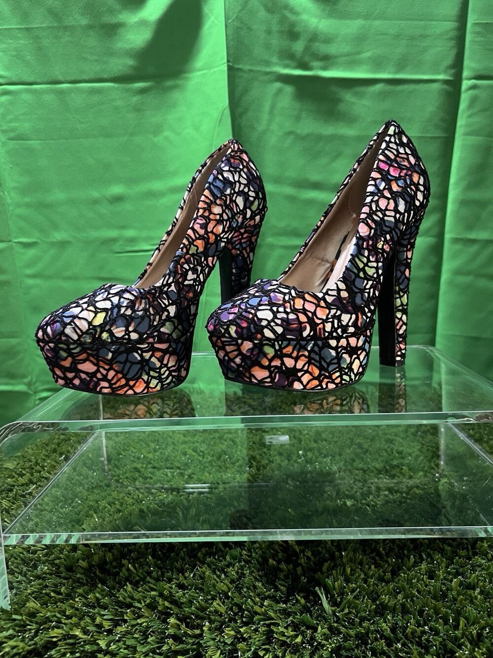 SHI by Journey’s Women’s Stylish Heels Size 8 Great Condition